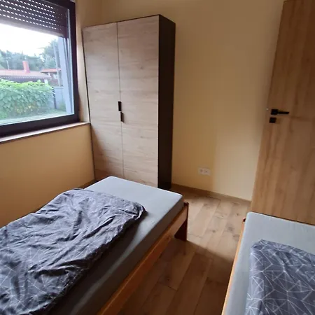 Apartment Debowa Przystan 2 *