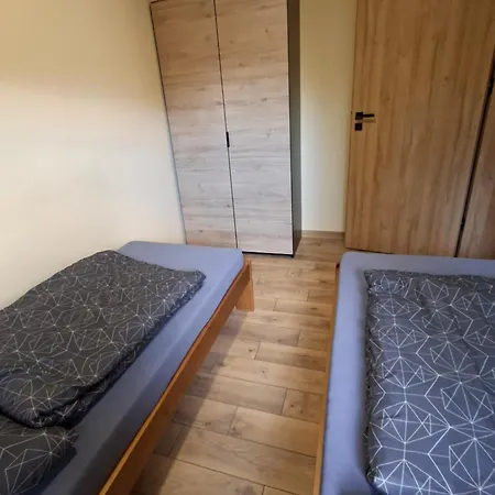 Apartment Debowa Przystan 2 *